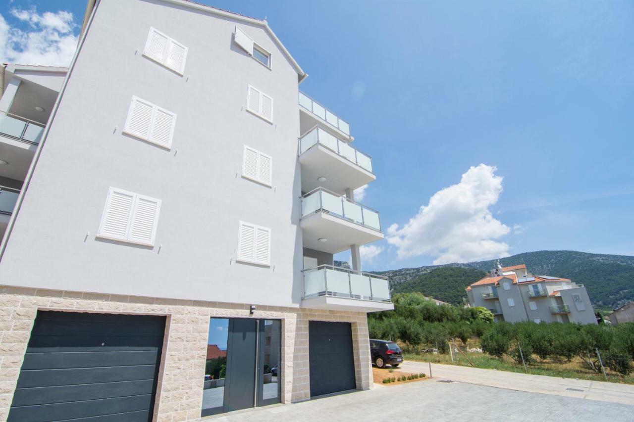 Apartments Sara 2 Bol Exteriér fotografie